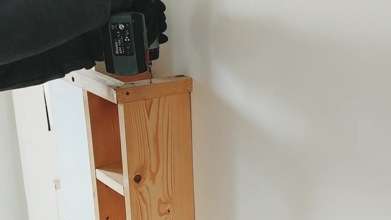 Fixer au mur — vue 2