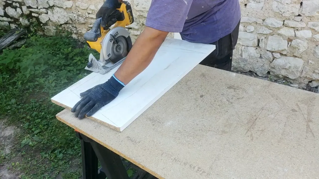 Préparer la planche fixe — vue 4